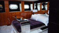 ONE O ONE - The Guest Cabin
